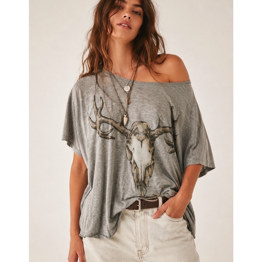 Daydreamer LA Graphic Tee Women One Size Grey Deer Skull‎ Antlers Boxy Raw Hem
